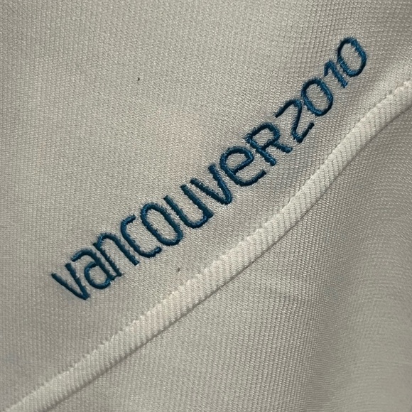 Vancouver 2010 Olympic Games Elevate Women's Long Sleeve Pullover Top Size XL - Picture 3 of 8